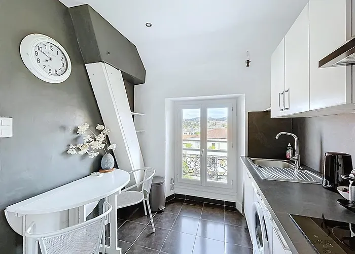 Le Week 5 Min Palais 3 Bedrooms Wifi شقة *